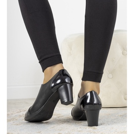 Crne cipele na mjestu Villareala crna 1