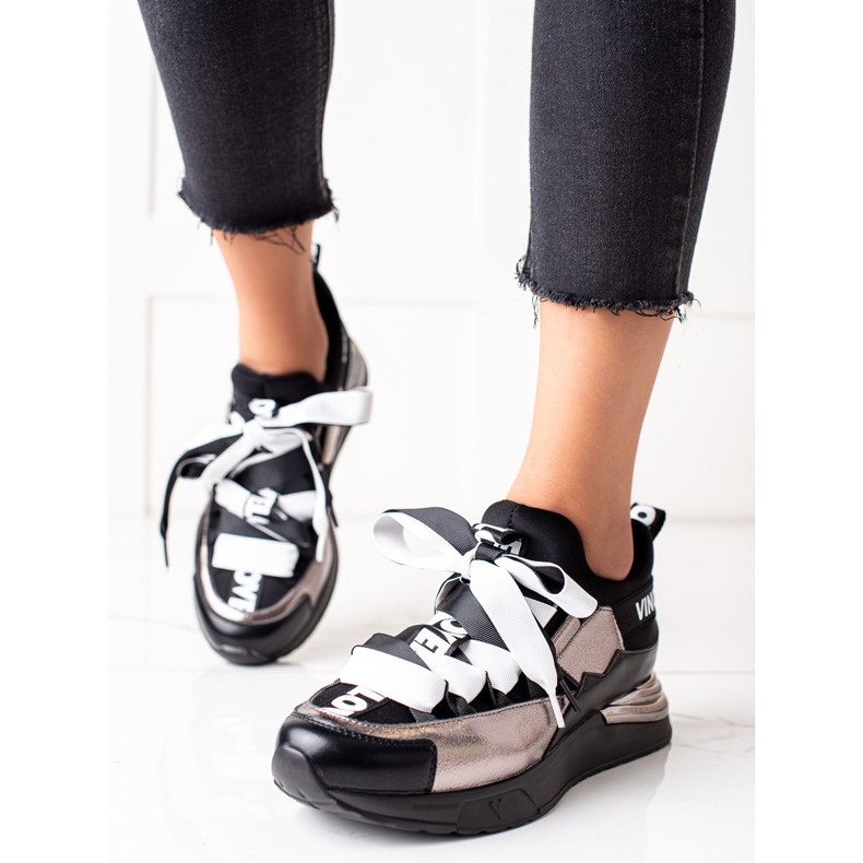 Tenisice povezane vrpcom VINCEZA crno zlatna 1