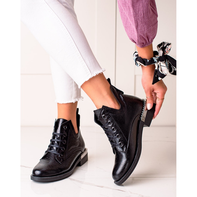 W. Potocki Modne čizme s izrezanim Potockim crno 1