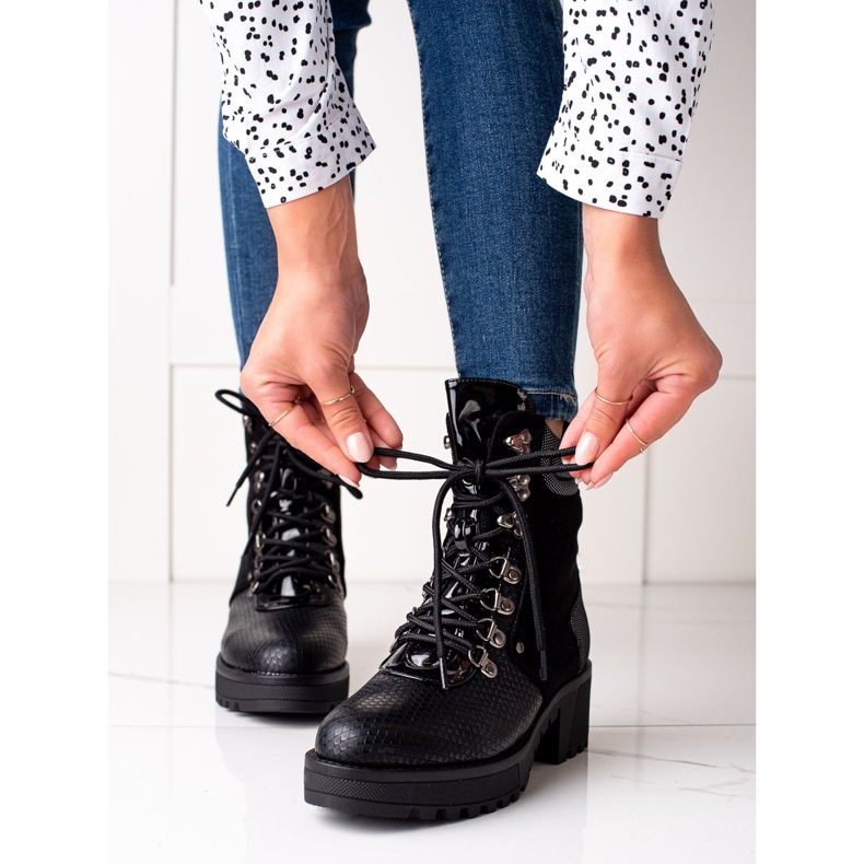 Janessa Black Workers Snake Print crno 1