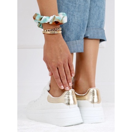 Bijele ženske tenisice T0YD8240-5 BIJELE / ZLATNE bijela zlatni 1