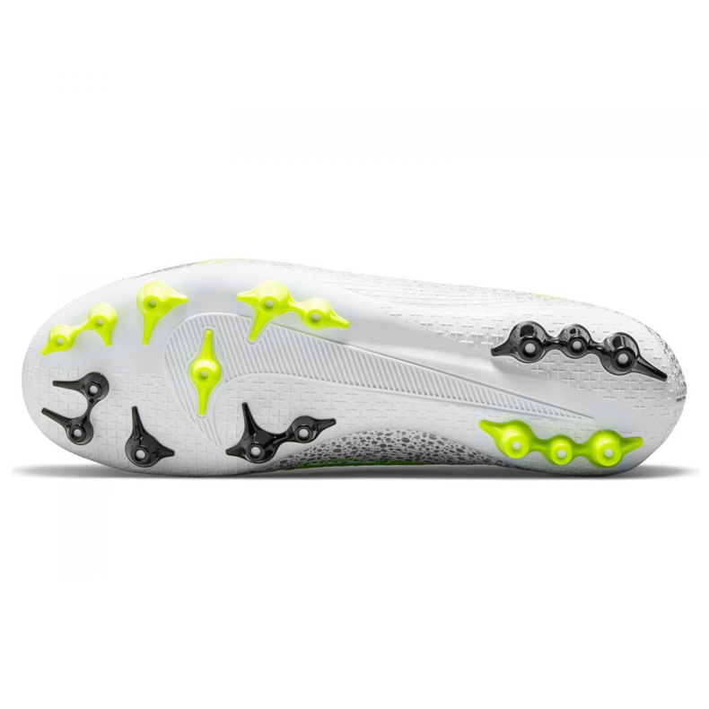 Nike tenisice za nogomet Superfly 8 Academy Ag M CV0842-107 srebro 1