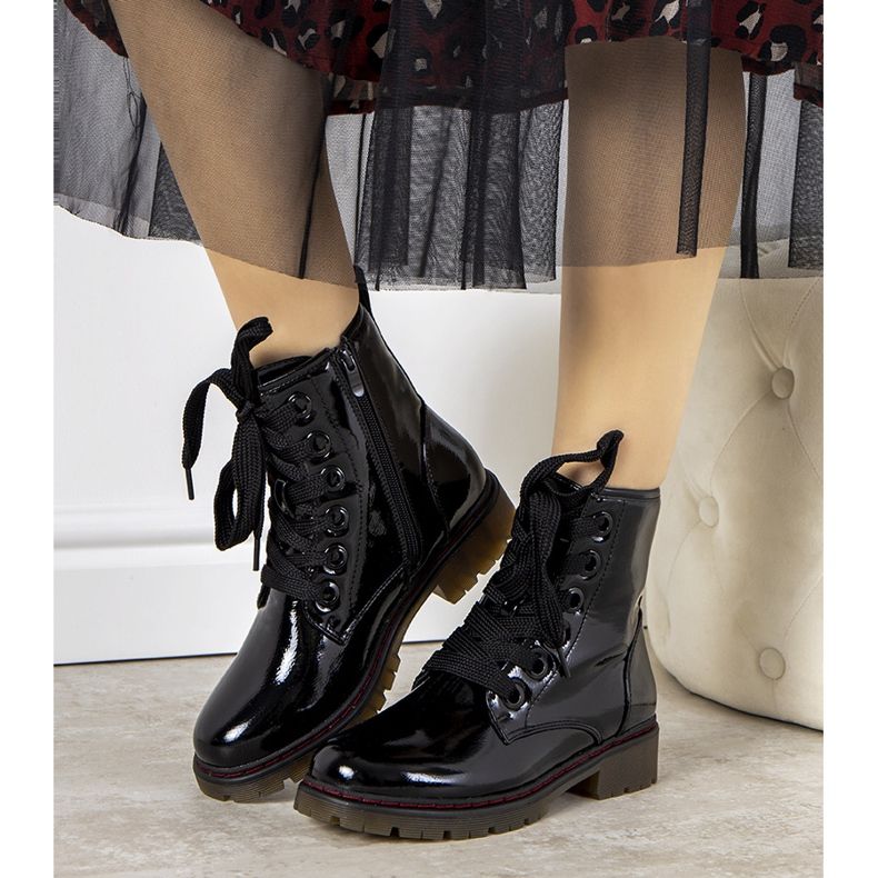 Evento Delphine crne lakirane čizme crna 2