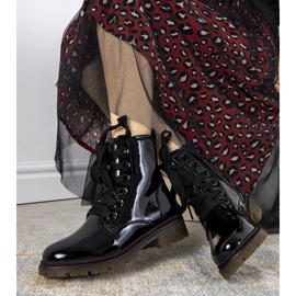 Evento Delphine crne lakirane čizme crna 1