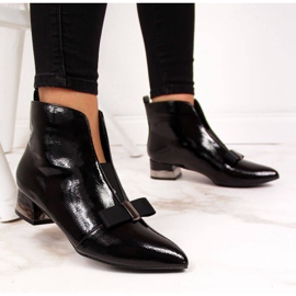 Čizme izrezane s mašnom T.Sokolski W SCA145 crne crna 1