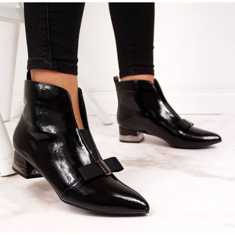 Čizme izrezane s mašnom T.Sokolski W SCA145 crne crna 1