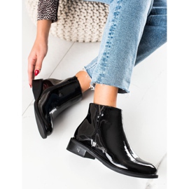 VINCEZA Crne lakirane čizme crna 1