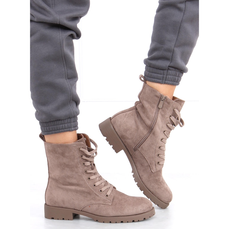 Radnici na vezanju od Bente Khaki bež 2