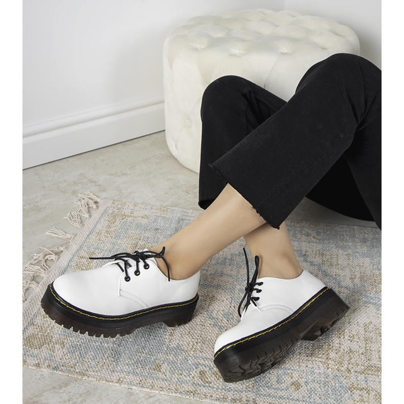 Bijele cipele na debelom potplatu Ronde bijela 1