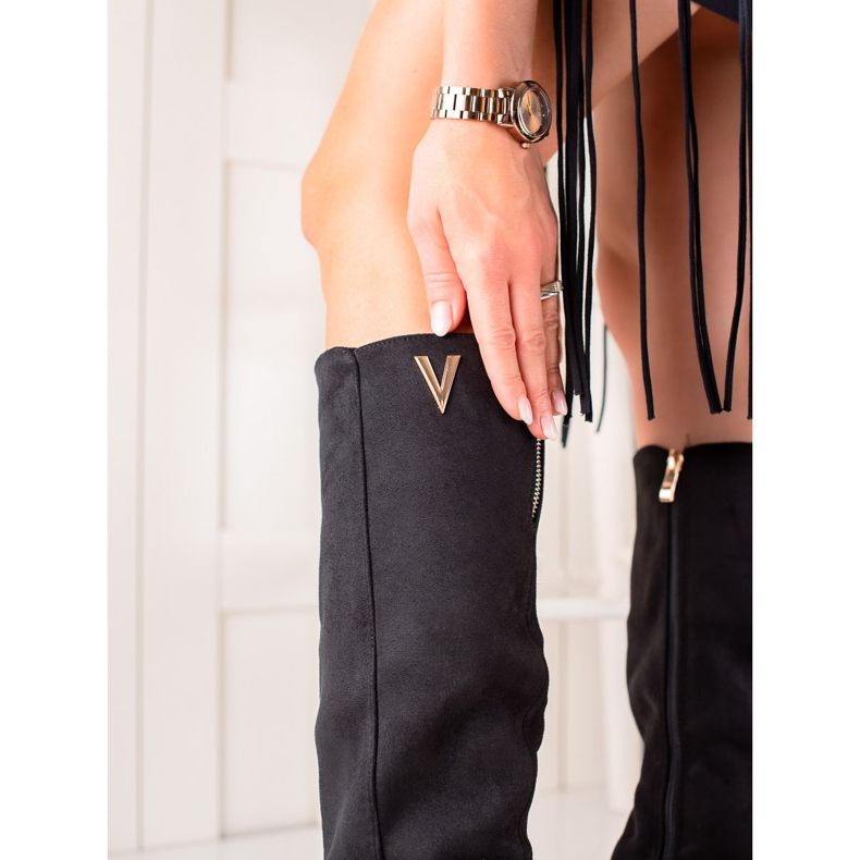 TRENDI Elegantne čizme od antilopa crna 1