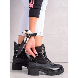 Queen Vivi Elegantni crni radnici crna 2