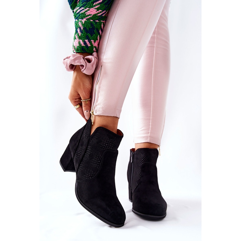 PE1 Crne čizme od antilopa na peti Elisea crno 1