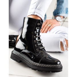 Moderne lakirane čizme crna 1