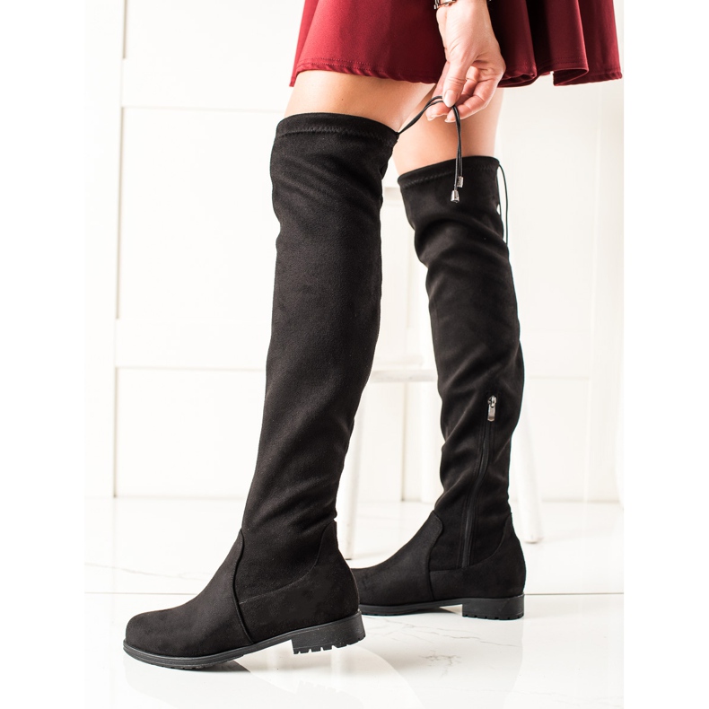 TRENDI Crni mušketiri crna 2