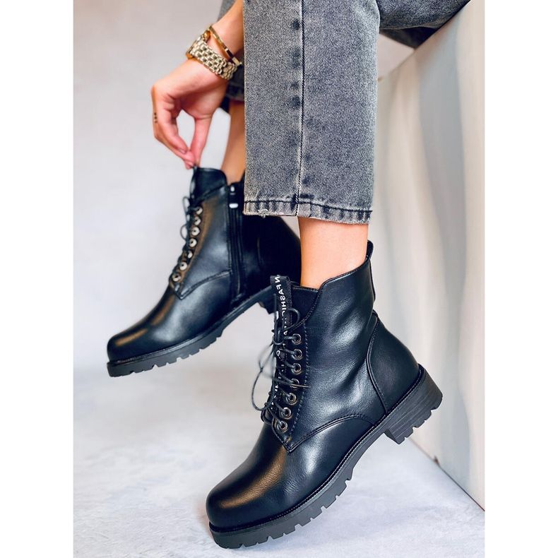 Ango Black radnice na vezice crno 1