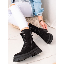 Bona Crno izolirani radnici crna 1