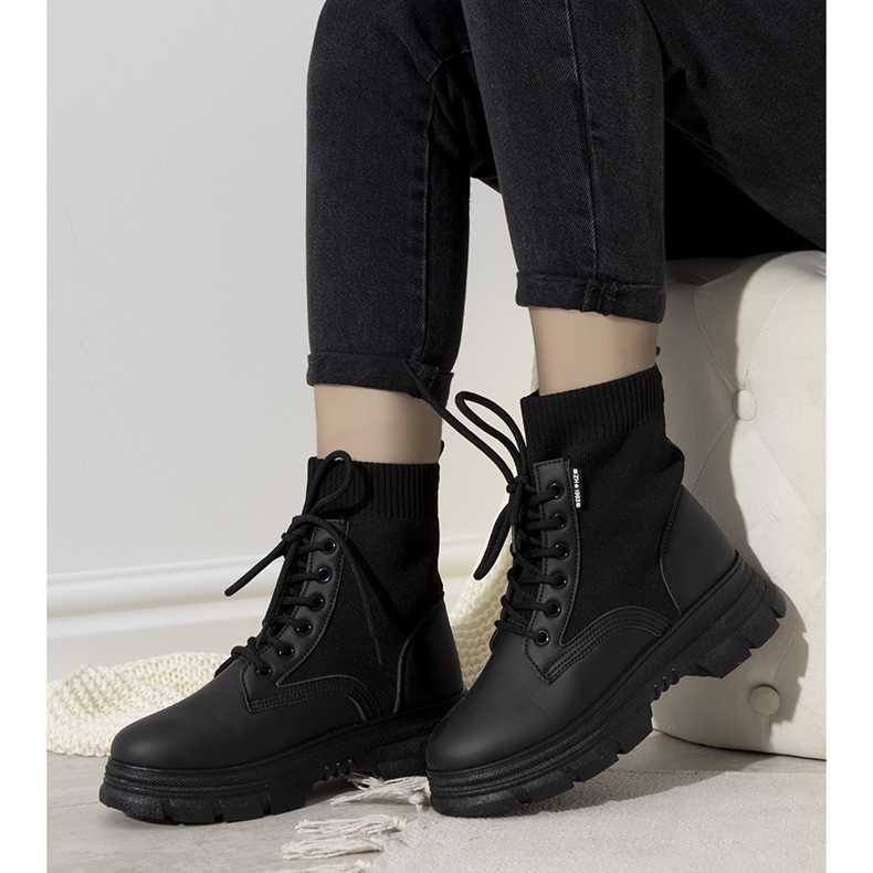 Crne ženske cipele od Laurie crno 1