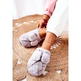 Sive krznene papuče Pamppy s pomponima siva 2