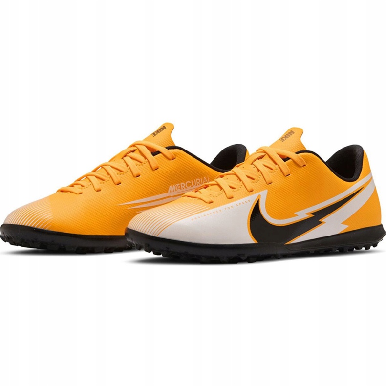 Nike Mercurial Vapor 13 Club Tf Jr AT8177 801 nogometne cipele žuti 1