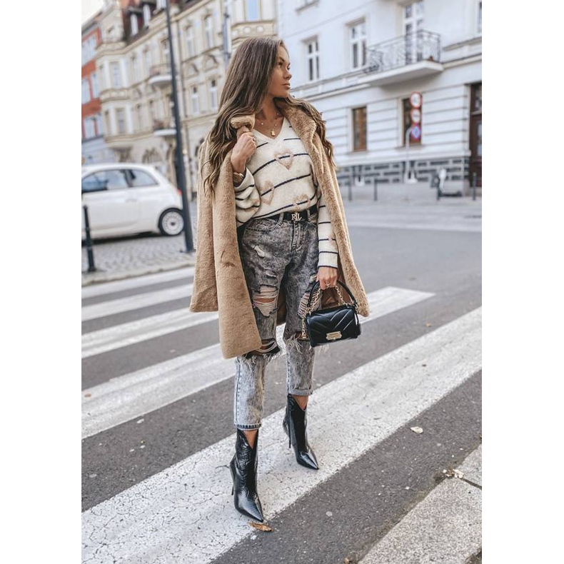 Crne reljefne čizme na Cro potpetici crno 1