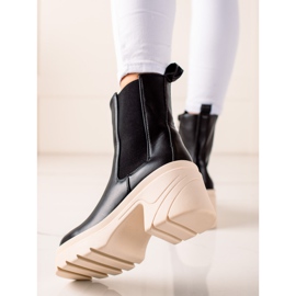 TRENDI Čizme na bež platformi crna 1