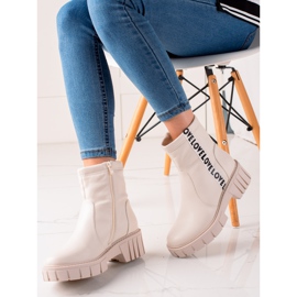 Goodin Bež Radnici vole 1