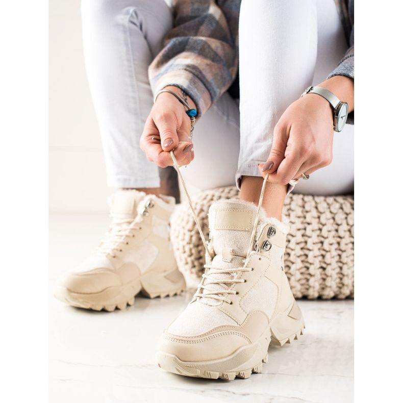 TRENDI Tople čizme na vezanje bež 1