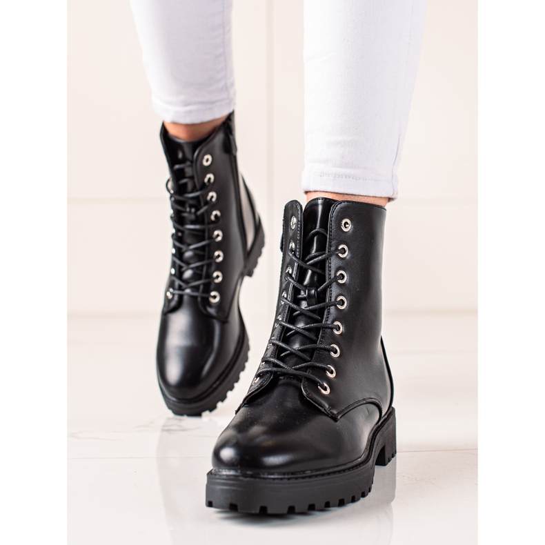 Bestelle Klasični traperi s ukrasnim patentnim zatvaračem crno 1