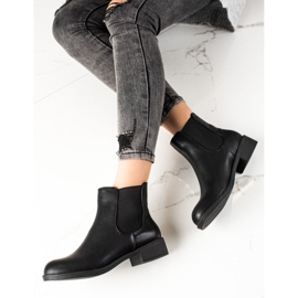 TRENDI Klasične čizme Chelsea crno 1