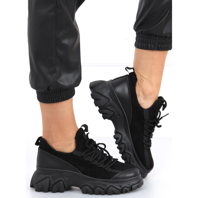 Huggy Black sportske cipele s visokim potplatom crna 1