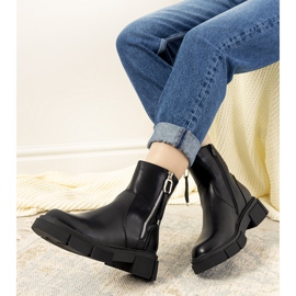 Crne izolirane čizme iz Barge crna 1