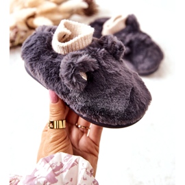 Tople papuče s rebrastim tamno sivim Dessi siva 1