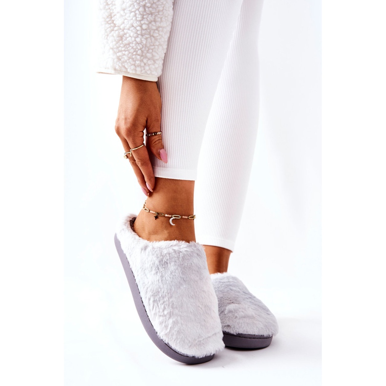 WJ1 Tople krznene papuče svijetlosive Mecy siva 1