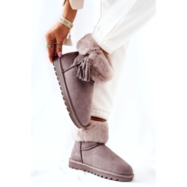 Ženski snijeg izoliran sivim rubovima siva 4