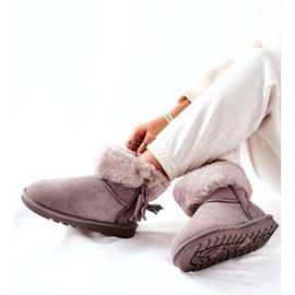 Ženski snijeg izoliran sivim rubovima siva 1