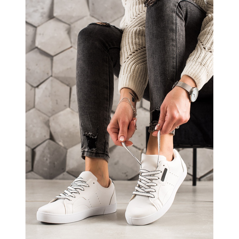 TRENDI Lagane sportske cipele od eko kože bijela crna 1