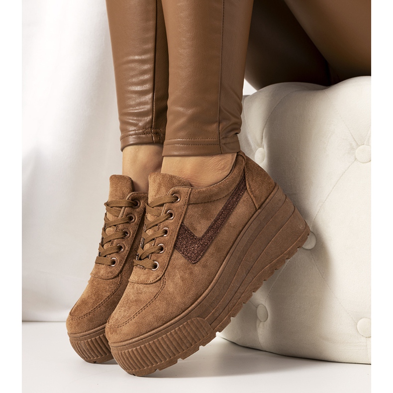 Smeđe tenisice s visokim botaničkim potplatom smeđa 1