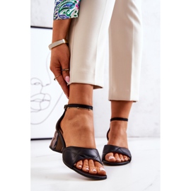 Lewski Shoes Kožne sandale na traci Lewski 3027 crne crno 2