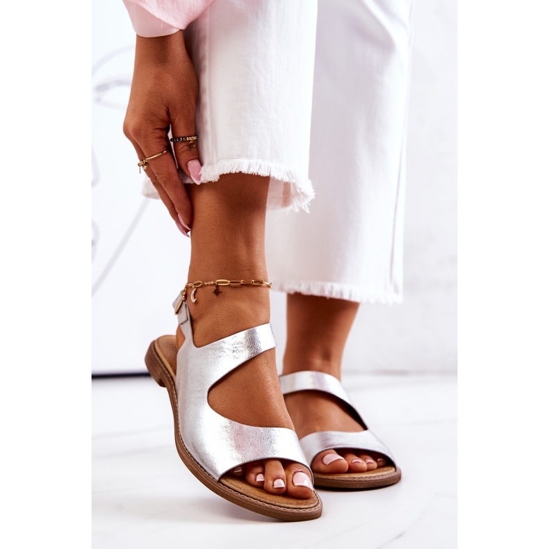 Lewski Shoes Kožne sandale s kopčom Lewski 3041 Srebrna srebro 2