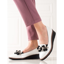 W. Potocki Elegantne cipele na klin bijela 1