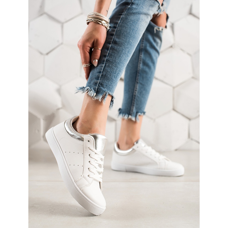 TRENDI Bijele sportske cipele s eko kožom bijela 1