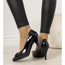 Bež pumpe na precious štikli crna 1