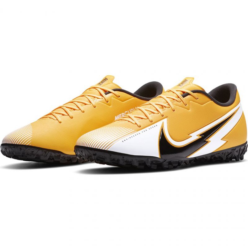 Nike Mercurial Vapor 13 Academy Tf M AT7996 801 nogometna cipela crna, narančasta, žuta žutila 1