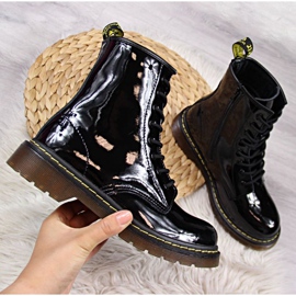 Kožne lakirane čizme Filippo W PAW78 izolirane crna 1