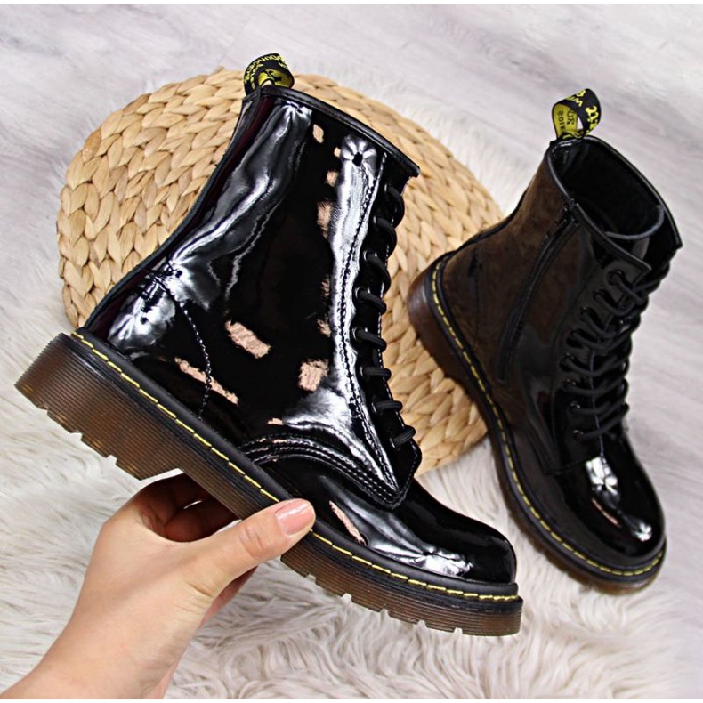 Kožne lakirane čizme Filippo W PAW78 izolirane crno 1