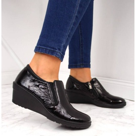 Lakirane kožne cipele Helios W 389 crne crna 2