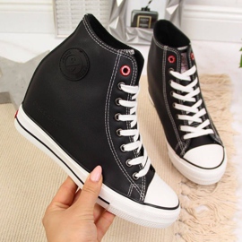 Tenisice na klin Cross Jeans W II2R4025C crne bijela crno 1