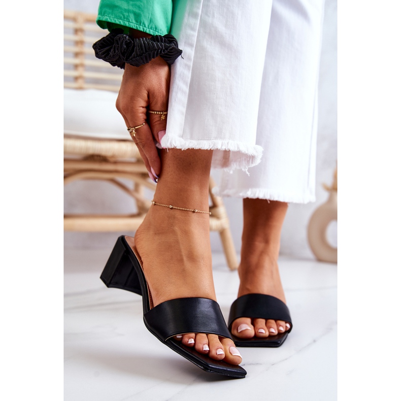 FJ1 Kožne crne Netty sandale na petu crna 2