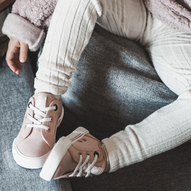 Tenisice Slip Big Star JJ374166 Svijetlo roze ružičasta ružičasta 1