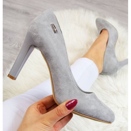 Pumpe na Sergio Leone W SK3R post sive 1